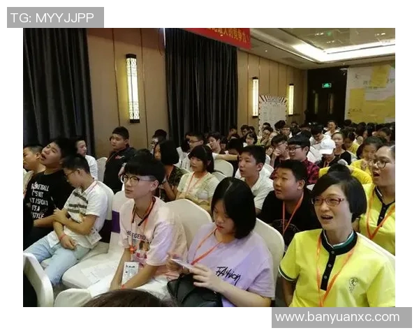 《绿茵英雄传:足球球星挺身而出保家卫国的热血传奇》 《绿茵英雄传:足球球星挺身而出保家卫国的热血传奇》