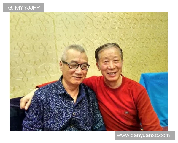 中国足球队约会球星揭秘:与国际大咖共度难忘时光背后的故事 中国足球队约会球星揭秘:与国际大咖共度难忘时光背后的故事