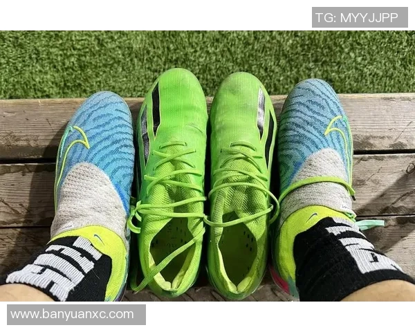 球星脚下神奇力量!看他如何把高科技足球鞋踢得粉碎 球星脚下神奇力量!看他如何把高科技足球鞋踢得粉碎