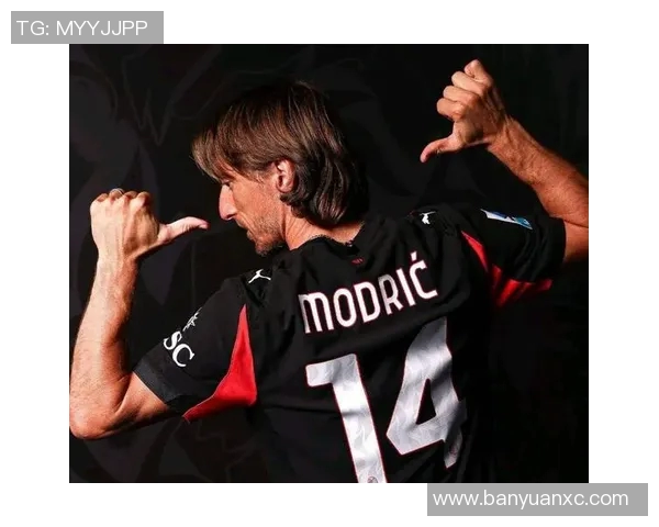 足坛巨星不幸离世 世界球迷沉痛悼念其辉煌传奇时刻